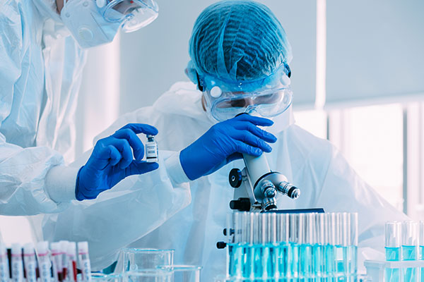 Scoperti i difetti “silenziosi” del sistema immunitario dei bambini con artrite grave